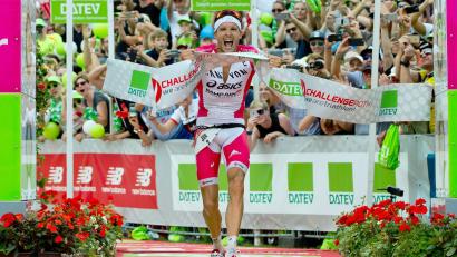Bild: picture alliance / dpa
Damals war's: Vor zehn Jahren gewann Jan Frodeno die Challenge Roth - in einer Fabelzeit. (Archivbild)