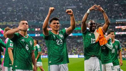Bild: Natacha Pisarenko/AP/dpa
Es gab teure Geschenke für Mexikos Fußballer.