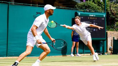 Bild: Frank Molter/dpa
Kevin Krawietz (r) und Tim Pütz stehen im Wimbledon-Viertelfinale.