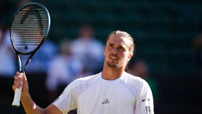 Bild: John Walton/PA Wire/dpa
Alexander Zverev strebt am Montag sein erstes Viertelfinale in Wimbledon an.