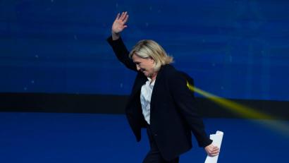 Bild: Paul White/AP/dpa
Marine Le Pen will Frankreichs nächste Präsidentin werden. (Archivbild)
