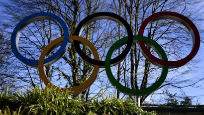 Bild: Laurent Gillieron/KEYSTONE/dpa
Das IOC hebt die Sanktionen gegen Russland vorerst auf. (Archivbild)