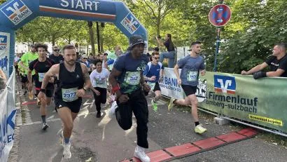 Bild: Uli Piehler
Punkt 18.30 Uhr startete am Mittwochabend der 17. Firmenlauf Amberg-Sulzbach.