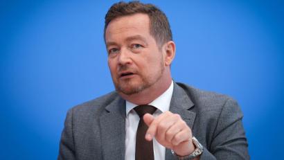 Bild: Soeren Stache/dpa
Der Polizeibeauftragte des Bundes, Grötsch, verzeichnet eine starke Zunahme der Eingaben.