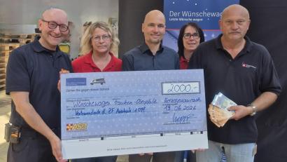 Bild: ZF Auerbach
Die Spendenübergabe der IG Metall-Vertrauensleute bei ZF/Auerbach an den Arbeiter-Samariter-Bund.