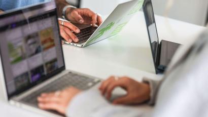 Bild: Oliver Berg/dpa
Investitionen in Software oder Forschung und Entwicklung sind immateriell, aber wichtig für die Zukunft. (Symbolbild)