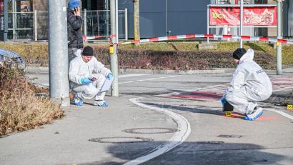 Bild: Jason Tschepljakow/dpa
Angeklagt ist der Mann wegen versuchten Mordes. (Archivbild)