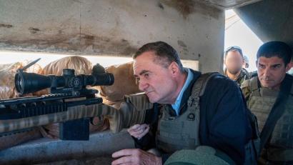 Bild: Ariel Hermoni/Verteidigungsministerium/dpa
Israels Verteidigungsminister Katz knüpft einen Truppenabzug aus dem Südlibanon an eine vollständige Entwaffnung der libanesischen Hisbollah-Miliz. (Archivbild)