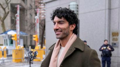 Bild: Seth Wenig/AP/dpa
Justin Baldoni und seine Frau Emily haben zwei gemeinsame Kinder. (Archivbild)