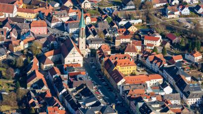 Archivbild: mür
Welche Bau- und Gestaltungselemente in der Kemnather Altstadt zulässig sind, darüber gibt ein Handbuch Aufschluss.