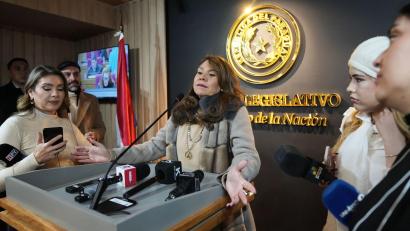 Bild: Jorge Saenz/AP/dpa
Die paraguayische Senatorin Celeste Amarilla de Boccia wähnt sich als Opfer von Hackerangriffen. (Archivbild)