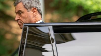 Bild: Peter Kneffel/dpa
Markus Söder hat die Zustimmung Bayerns zur Gesundheitsreform angekündigt. (Archivbild)