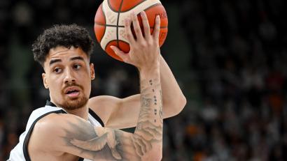 Bild: Harry Langer/dpa
Künftig für die Baskets Bamberg am Ball: Joshua Obiesie. (Archivbild)