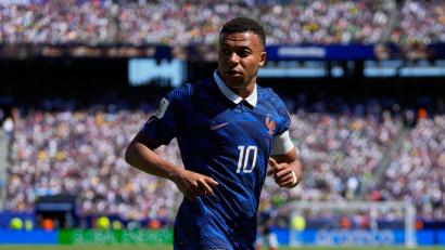 Bild: Yuki Iwamura/AP/dpa
20 Spiele, 20 Tore: Kylian Mbappé liefert bei Weltmeisterschaften weiter auf Weltklasse-Niveau.