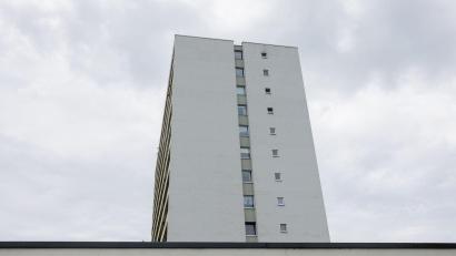 Bild: Rolf Vennenbernd/dpa
Der BGH befasst sich mit dieser Hochhaus-Fassade und einem Streit um ein Streetart-Gemälde.