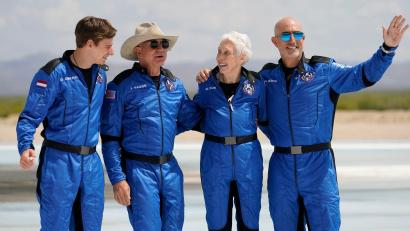 Bild: Tony Gutierrez/AP/dpa
2021 flog Wally Funk mit Blue Origin ins Weltall und schrieb Geschichte. (Archivbild)