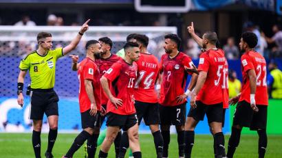 Bild: Tom Weller/dpa
Ägypten haderte nach dem späten Achtelfinal-Aus gegen Argentinien mit dem Schiedsrichter. (Archivbild)