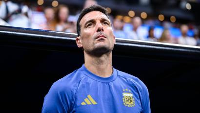 Bild: Tom Weller/dpa
Argentiniens Trainer Lionel Scaloni blickt optimistisch dem WM-Viertelfinale gegen die Schweiz entgegen.