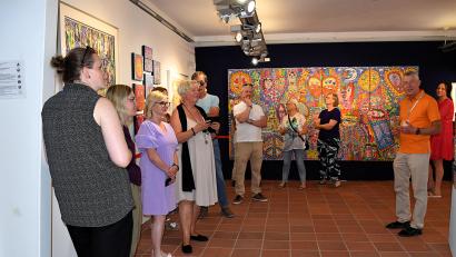 Bild: Ulla Britta Baumer
Sehr begehrt waren die alle 20 Minuten stattfindenden Führungen durch die Rizzi-Ausstellung.
