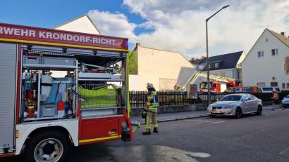 Bild: Thomas Dobler
In der Schwandorfer Innenstadt steht ein Hinterhaus in Flammen. Das Feuer griff bereits auf ein weiteres Gebäude über. Die Feuerwehr ist weiterhin im Einsatz.