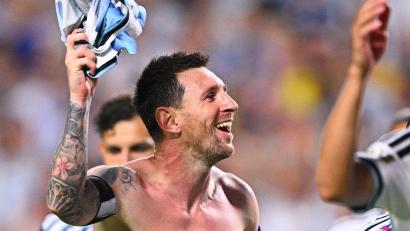 Bild: Tom Weller/dpa
Auch ohne eigenes Tor überglücklich: Lionel Messi.