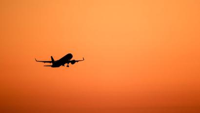 Archivbild: Jan Woitas/dpa/dpa-tmn
Hunderte Millionen Menschen fliegen jedes Jahr in der EU.