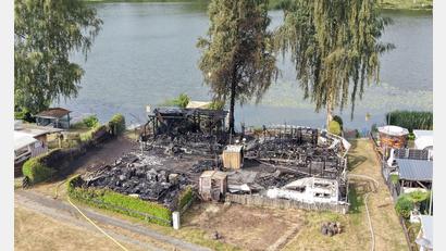 Bild: Daniel Löb/dpa
Eine Woche nach einem Feuer auf einem Campingplatz ist die Ursache weiter unklar. (Archivbild)