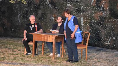 Archivbild: Renate Gradl
2022 führten die Theatergruppen aus Eschenbach, Grafenwöhr und Kirchenthumbach zum ersten Mal den „Bühnensommer im Theaterdreieck“ auf. Im Juli 2026 gibt es eine Neuauflage.