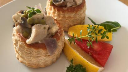 Bild: Michael Schiffer
Vol-au-vent mit Hühnchen und Champignons.