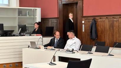 Archivbild: Stefanie Kraus
Ein Angeklagter aus dem Landkreis Schwandorf musste sich vor dem Landgericht Amberg verantworten, weil er seinen Vater und dessen Ex-Partnerin schwer misshandelt haben soll.