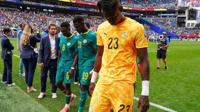 Bild: Ted S. Warren/AP/dpa
Bei der WM konnte Senegals Team seine Fußballträume nicht erfüllen. (Archivbild)