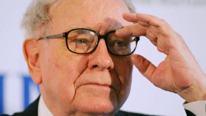 Bild: Arne Dedert/dpa
Im Alter von 95 Jahren will Warren Buffett sein Vermögen beschleunigt spenden. (Archivbild)
