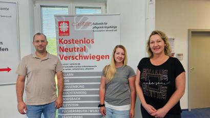 Bild: Naturparkland
Die Fachstelle für Pflegende Angehörige hat sich erweitert und umfasst nun auch die Marktgemeinde Plößberg im Landkreis Tirschenreuth. Andreas Wagmüller, Tamara Bauer, Daniela Strunz (von links) wollen ab September pflegenden Angehörigen zur Seite stehen.