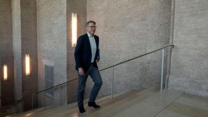 Bild: Peter Kneffel/dpa
Kunstminister Markus Blume (CSU) hat Pläne für eine Umstrukturierung der bayerischen Staatsmuseen vorgestellt. (Archivbild)