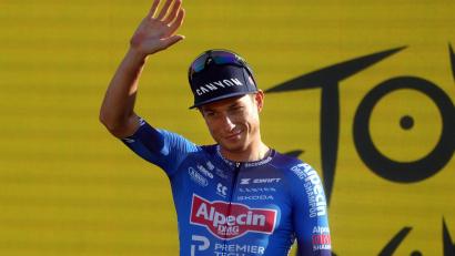 Bild: Thibault Camus/AP/dpa
Der belgische Sprinter Jasper Philipsen belegte Platz drei auf der elften Tour-Etappe. (Archivbild)