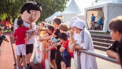 Bild: DOSB/Kazma
Bei der Sportabzeichen-Tour in Kemnath dabei sein wird auch Trimmy, das Maskottchen des DOSB.