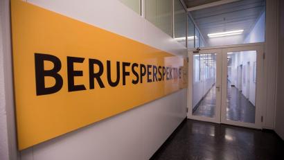 Bild: picture alliance / dpa
Die Bundesregierung bringt neue Regeln für neue Berufsperspektiven auf den Weg. (Archivbild)