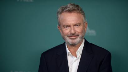 Bild: Richard Shotwell/Invision/AP/dpa
Nach Angaben seines Sprechers starb Sam Neill an einer Lungenentzündung. (Archivbild)