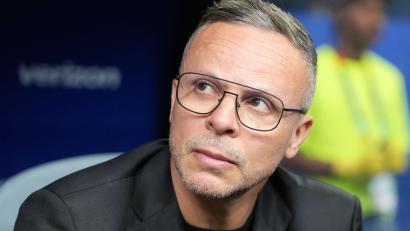 Bild: Xiao Yijiu/XinHua/dpa
Für ihn geht's weiter wie bisher: Mohamed Ouahbi. (Archivbild)