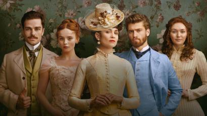 Bild: -/ZDF/Mammoth Screen Limited 2025/dpa
Die Serie „The Forsytes - Familie verpflichtet“ ist nun im ZDF-Streaming-Portal zu sehen.