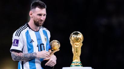 Archivbild: Tom Weller/dpa
Holt er sich wie 2022 in Katar wieder den Pokal? Lionel Messi.