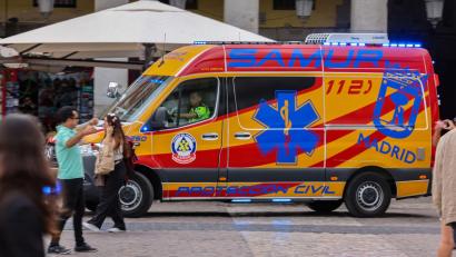 Bild: Jan Woitas/dpa
Bei einer WM-Siegesfeier in der westspanischen Kleinstadt Ciudad Rodrigo ist eine 13-Jähriger von einer Steinsäule erschlagen worden. Zwei weitere Menschen wurden mit Verletzungen in ein Krankenhaus gebracht. (Symbolbild)