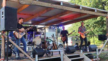 Bild: wrt
Die "Coasters" spielen zum Auftakt der ersten Serenade in Windischeschenbach.