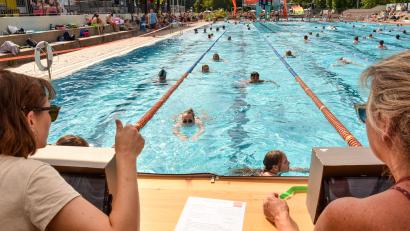 Archivbild: Stephan Huber
Zum 18. Mal findet am Freitag das 24-Stunden-Schwimmen im Hockermühlbad in Amberg statt.