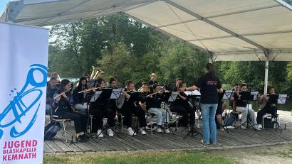 Bild: Holger Stiegler
Die Jugendblaskapelle Kemnath überzeugte beim Sommerkonzert mit viel Spielfreude.