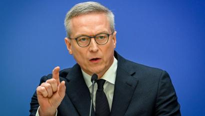 Bild: Soeren Stache/dpa
Der Ausbau der Rechenzentren für KI-Anwendungen geht ihm nicht schnell genug. (Archivbild)