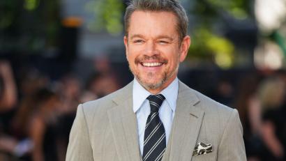 Bild: Scott A Garfitt/Invision/AP/dpa
Oscar-Preisträger Matt Damon hatte eigenen Angaben zufolge in seinem neuen Film „Die Odyssee“ eine Frau als Stunt-Double. (Archivbild)