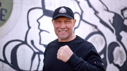 Bild: Michael Ukas/dpa
Der ehemalige Profi-Boxer Axel Schulz hatte eine Lieblingsbadehose und die darf nun ins Museum. (Archivbild)