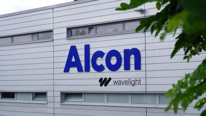 Bild: jut
Hinter der unscheinbaren Fassade von Wavelight in Pressath werden High-End-Geräte produziert. Das Unternehmen gehört zum Schweizer Milliardenkonzern Alcon.