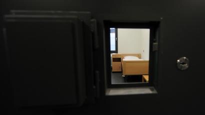 Bild: Carmen Jaspersen/dpa
Die Auflagen für den Verdächtigen von Stade sind kurz vor dessen Tod gelockert worden. (Archivbild)